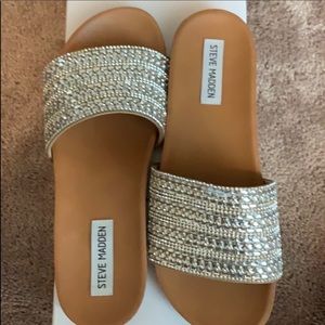 COPY - Steve Madden Slippers / Sandals